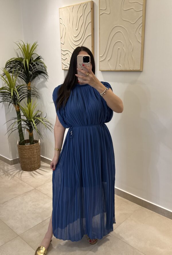Robe Massera