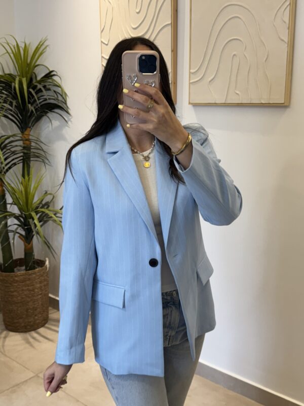 Blazer Efru – Image 2