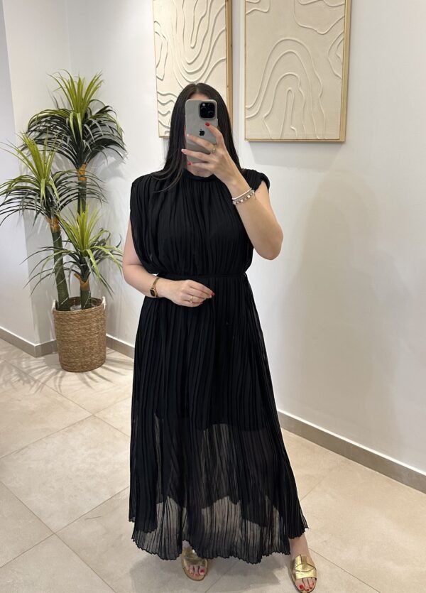 Robe Massera – Image 9