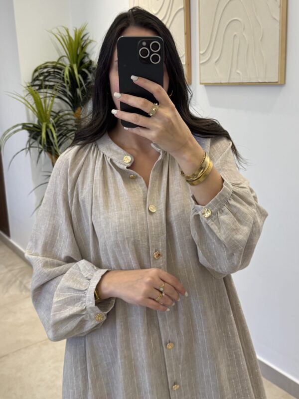Robe Queen – Image 4