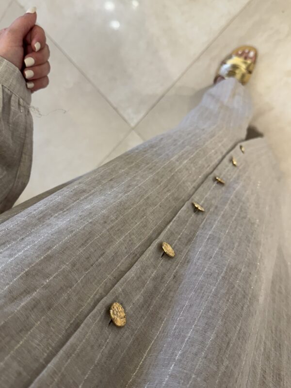 Robe Queen – Image 7