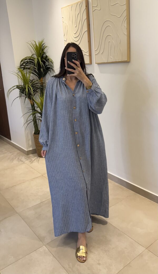Robe Queen – Image 9