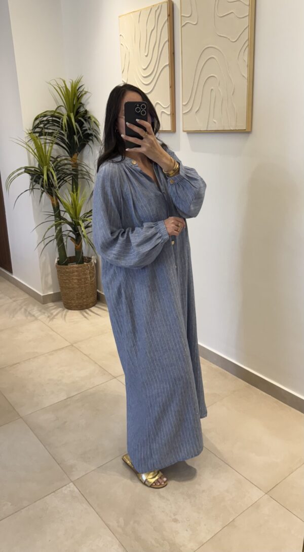 Robe Queen – Image 11