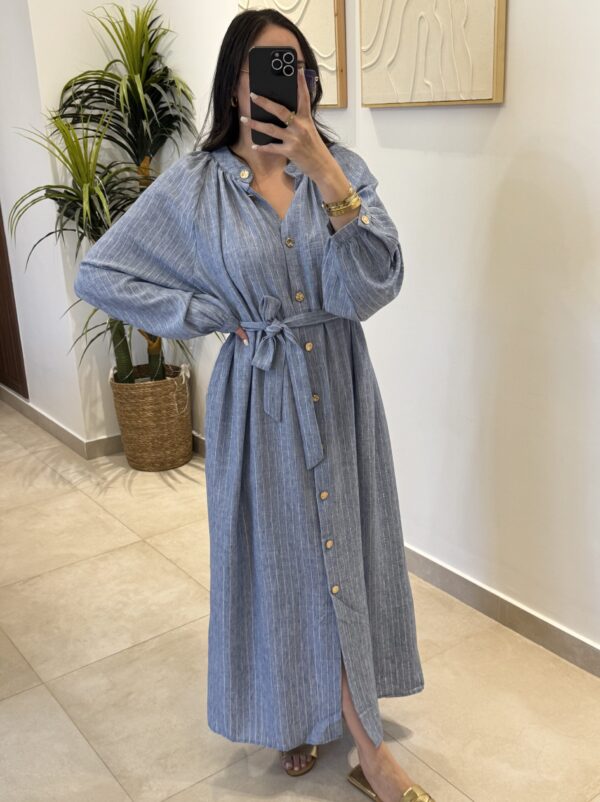 Robe Queen – Image 15