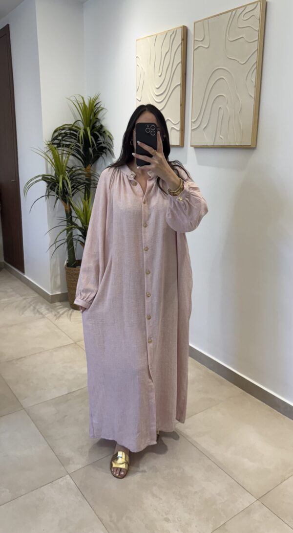 Robe Queen – Image 16