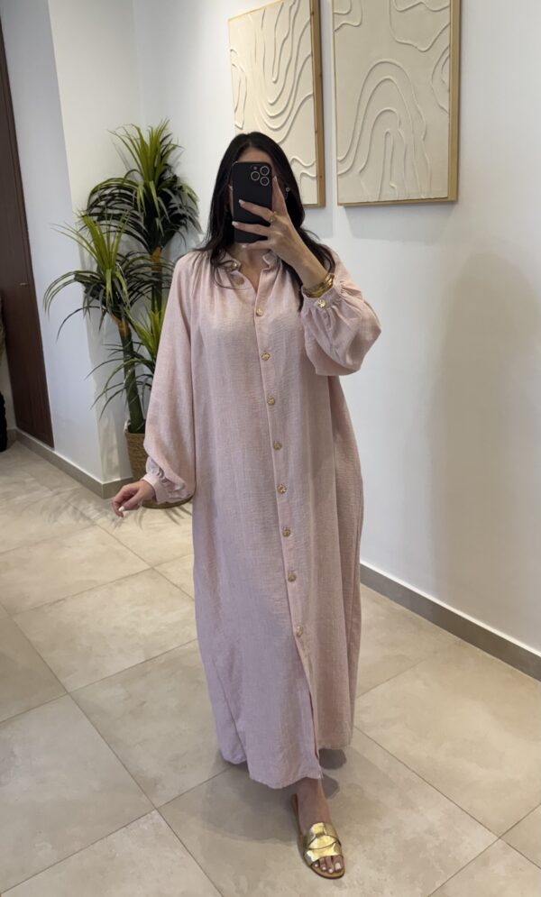Robe Queen – Image 18